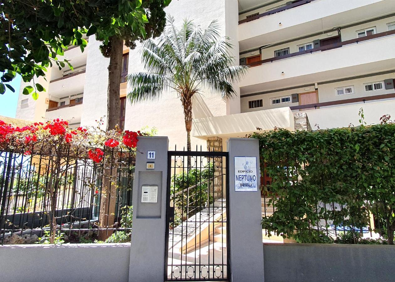 Beachfront Studio Apartment Marbella Exterior foto